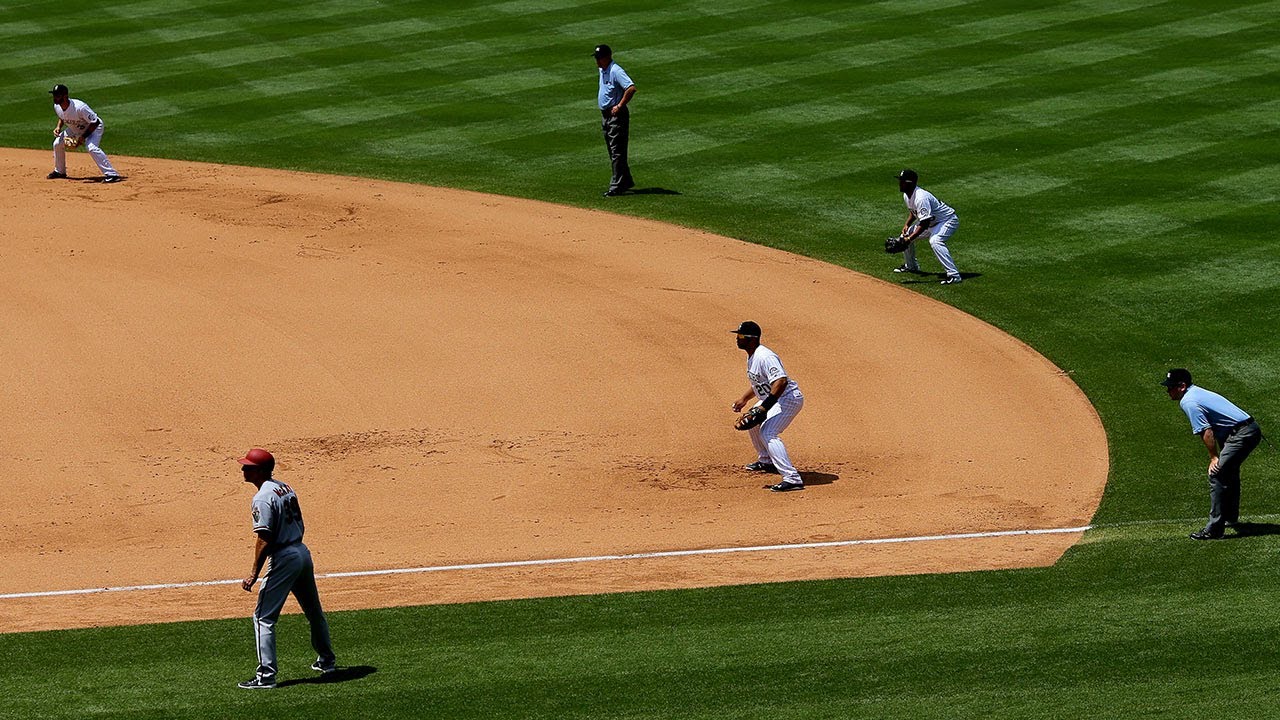 EPIC RANT MLB Should KEEP The Shift! YouTube