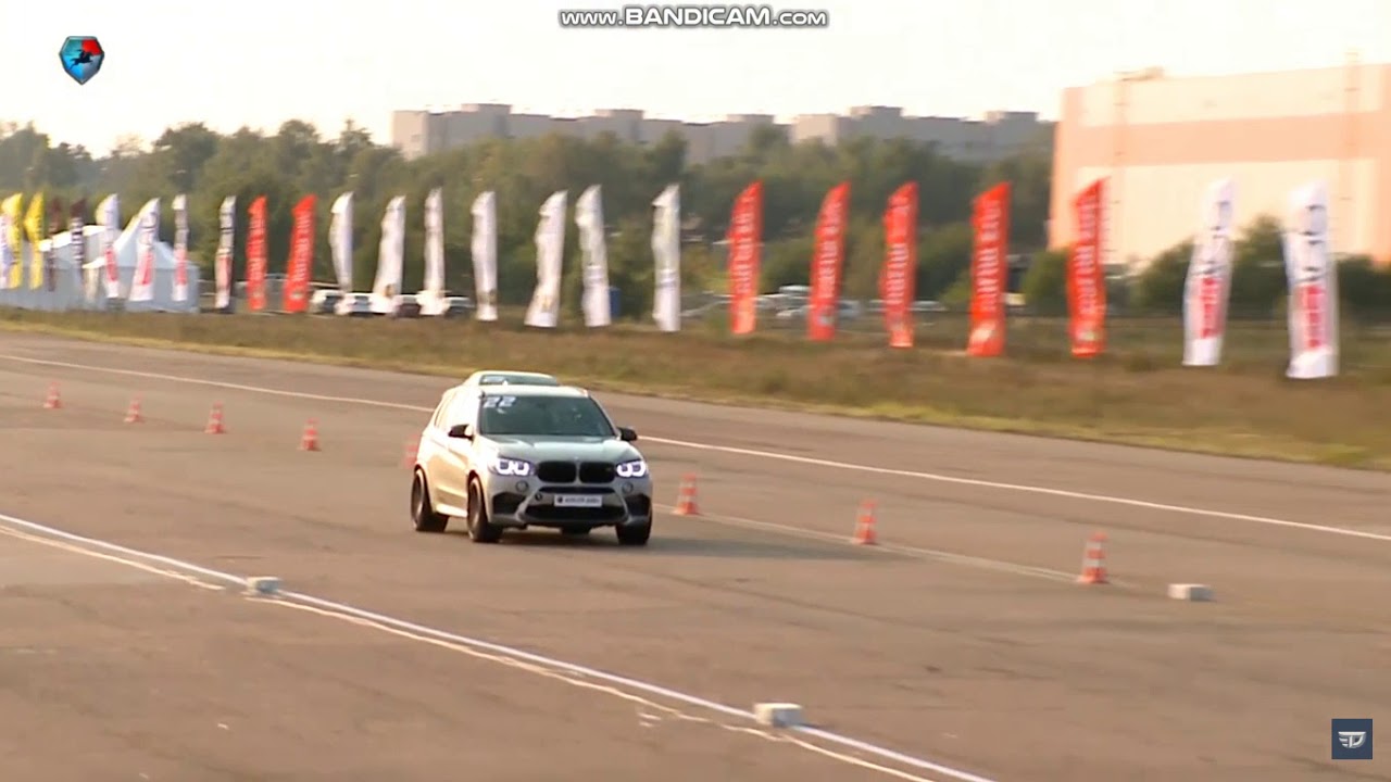 BMW X5M k8 Strasse stage 3 (850hp) vs Ferrari F12 Berlinetta