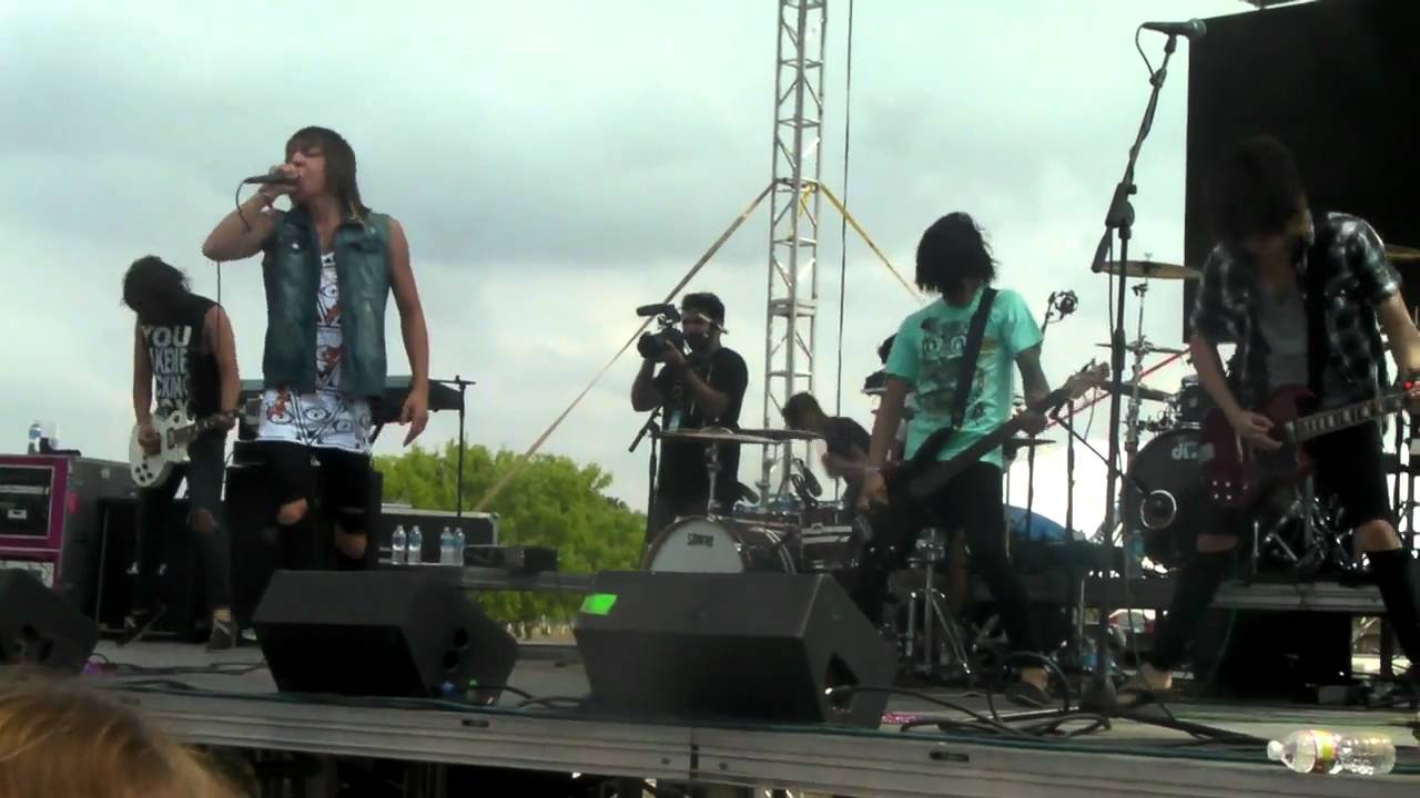 Scarlett O'Hara -Welcome to the Brodeo (NeverSayNever 2011)