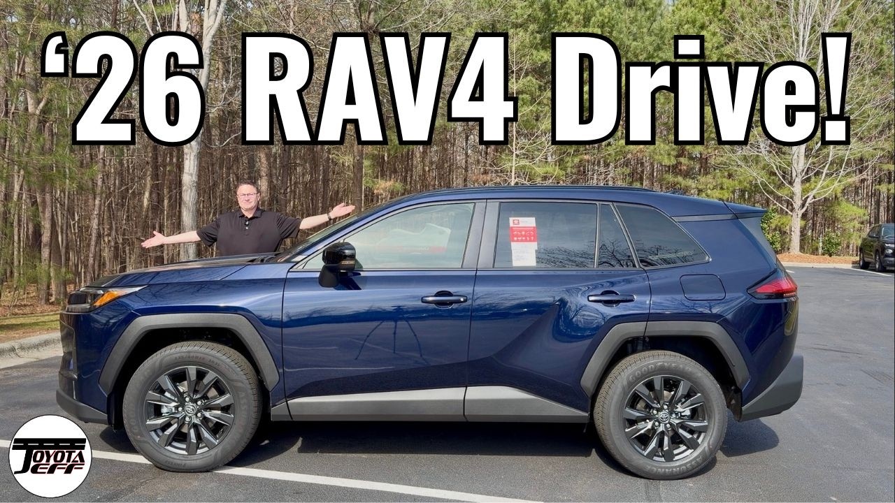 Как ведет себя Toyota RAV4 XLE Premium 2026 года выпуска на дороге? В городе, за городом и на тра...