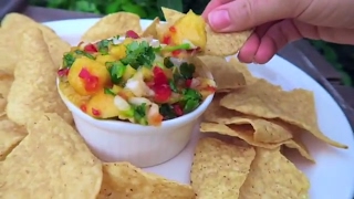 How to make dhaba style Fresh Mango Salsa recipe easy