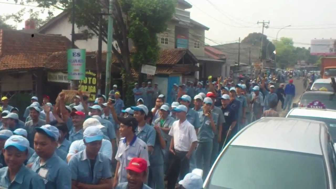 Demo Buruh 03-10-2012.mp4