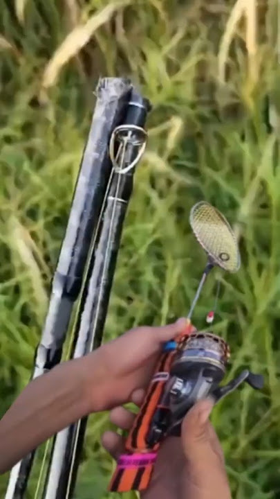 Unique ‼️ using a racket instead of a broken fishing rod #fishing #angling #shots