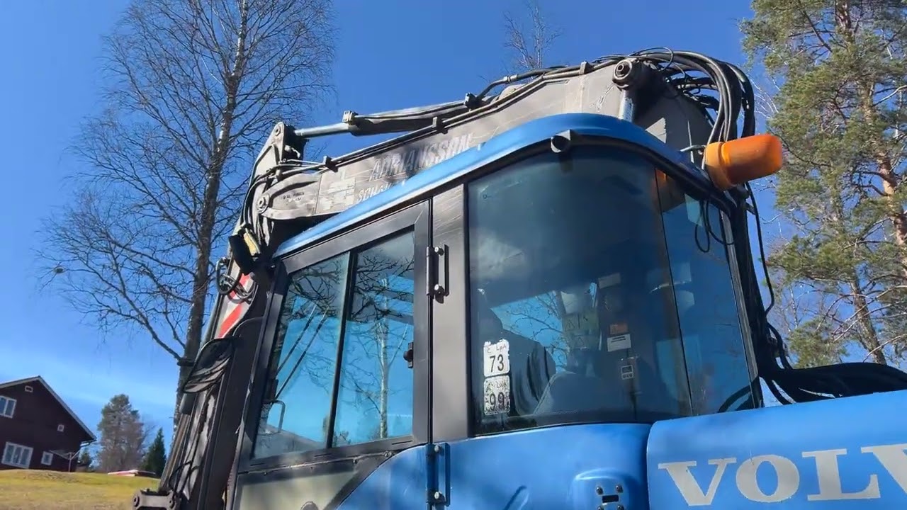 Hjulgrävare Volvo EW140 + Redskap