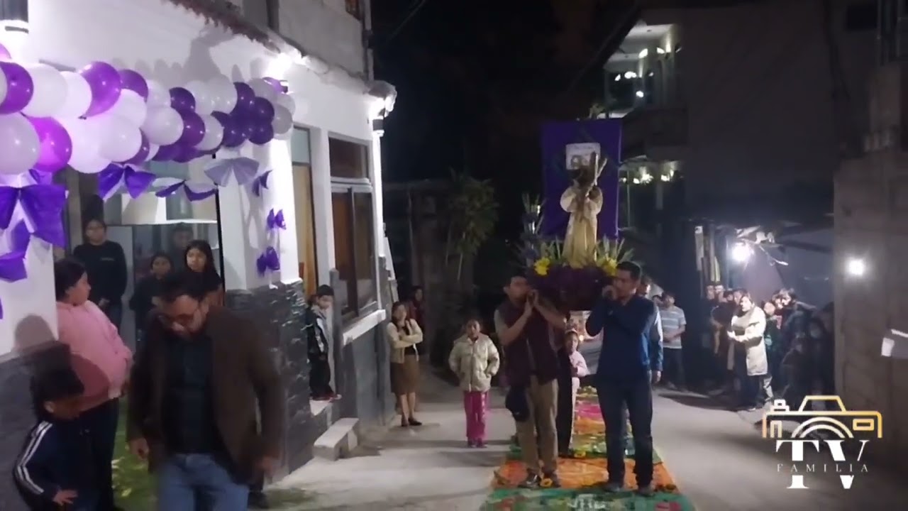 Viacrucis Aldea  Vista Hermosa San Pedro Sacatepéquez, Guatemala.