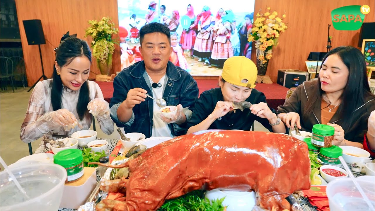 SAPA TV | ĐẠI TIỆC LỢN BẢN QUAY NGUYÊN CON 20KG GÀ ĐEN THƯỢNG HẠNG TIẾP ĐÓN THÁNH ĂN NGA SUMO