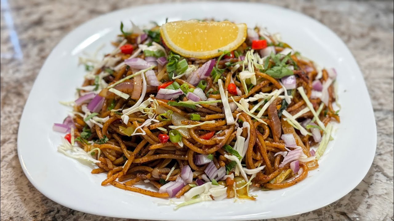 Easy Veg Chow Mein Recipe | Street Style Chow Mein at Home / Step-by-Step Guide