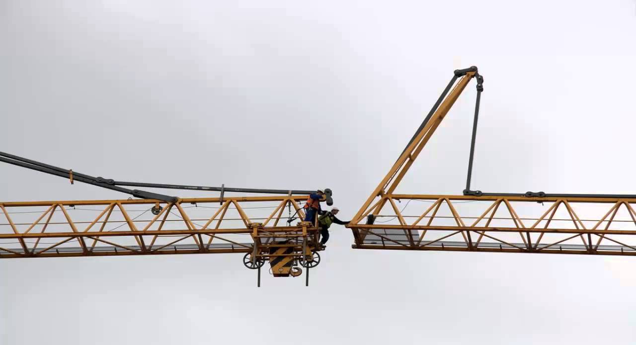 Offshore crane boom repairs Batam Indonesia by YouTube