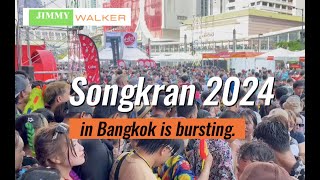 Songkran 2024 in Bangkok is bursting. นักท่องเที่ยวทั่วโลก ร่วมงานสงกรานต์ กทม. ชุ่มฉ่ำ ดับร้อน!! HD