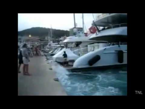 Boat crashes