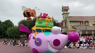 Tokyo Disneyland Parade - Winnie the Pooh
