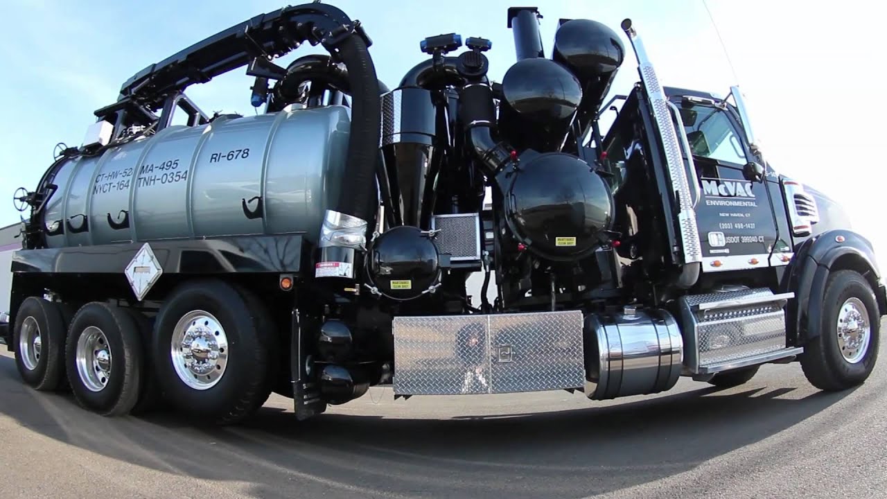 2013 Freightliner Coronado SD with SuperVac 2000 SVPT-3800 Vacuum