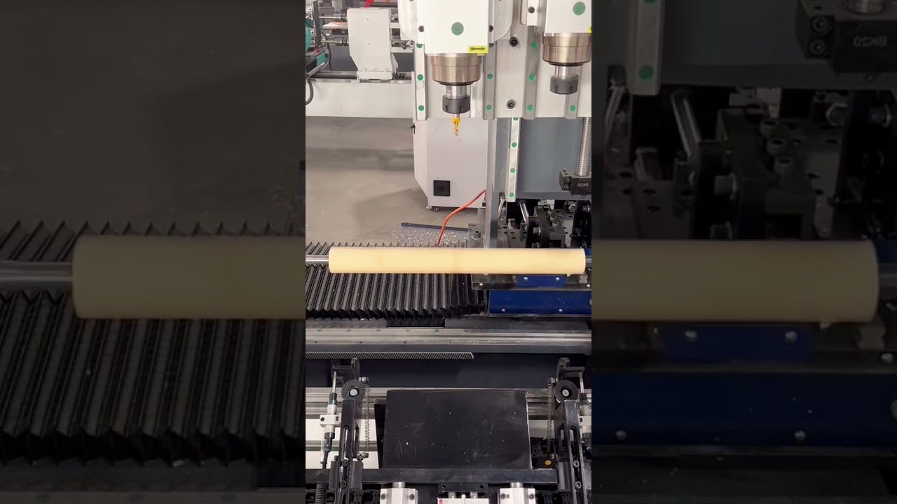 Auto Feeding 7in1 CNC woodworking lathe can process solid wood table legs in a single run👍👍👍