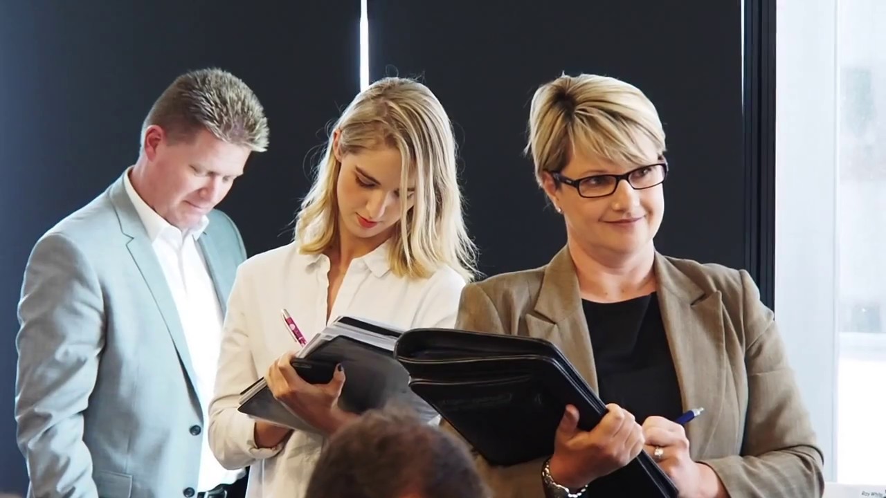 Professional Auction Bidder for Hire - YouTube