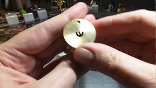 Another Junk Chinese Lock With A Strange Key Picked and Gutted [100]