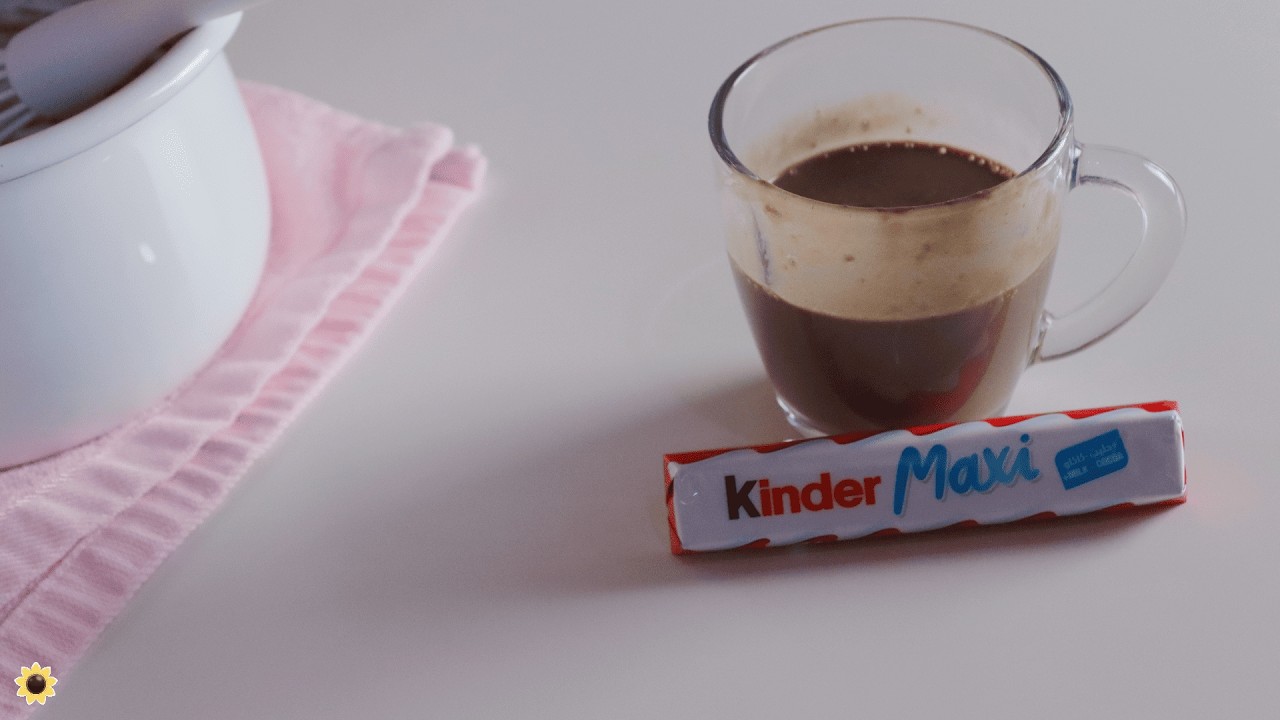 أسهل وألذ كاكاو في البيت بكيندر ماكس / The easiest and most delicious homemade cocoa with Kinder Max