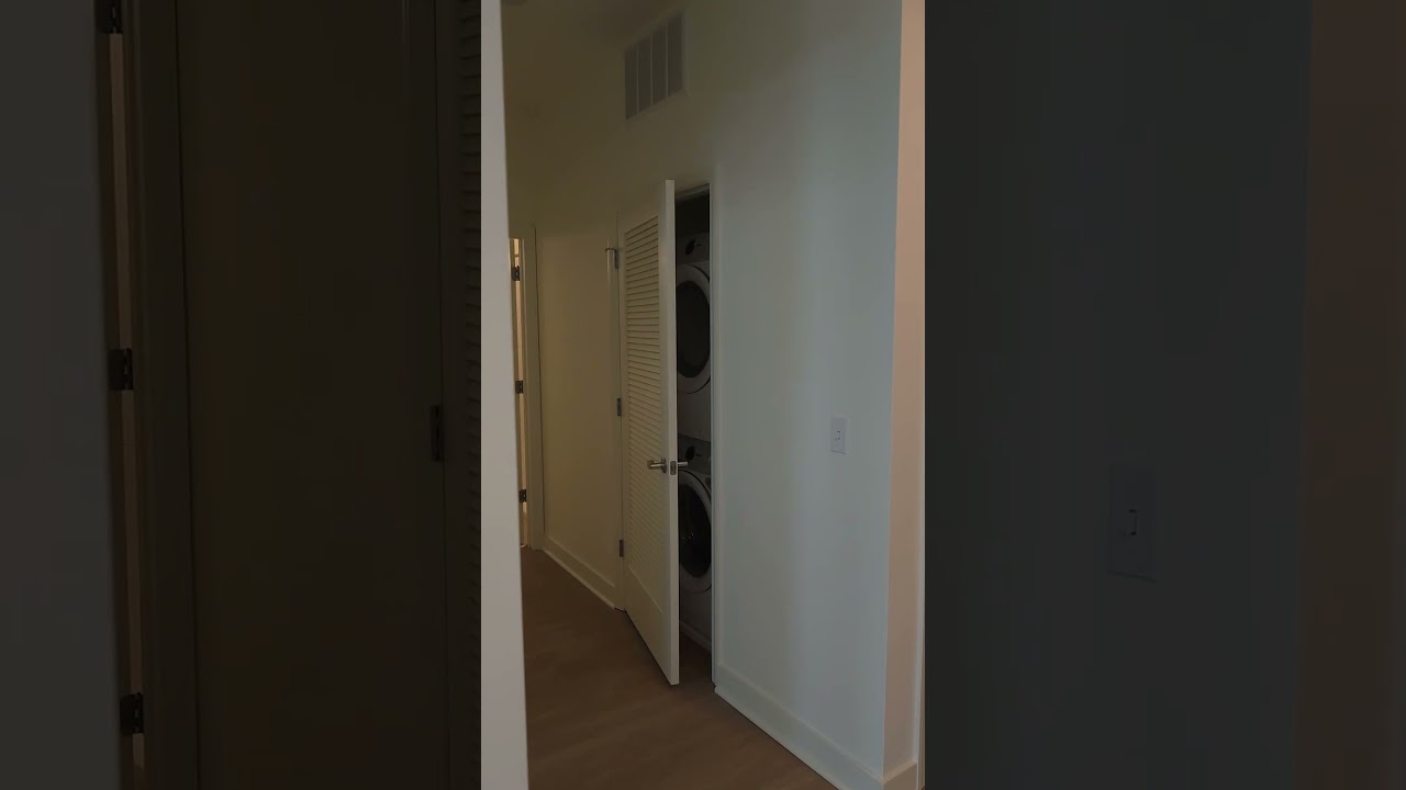 Paxton Apartments 437