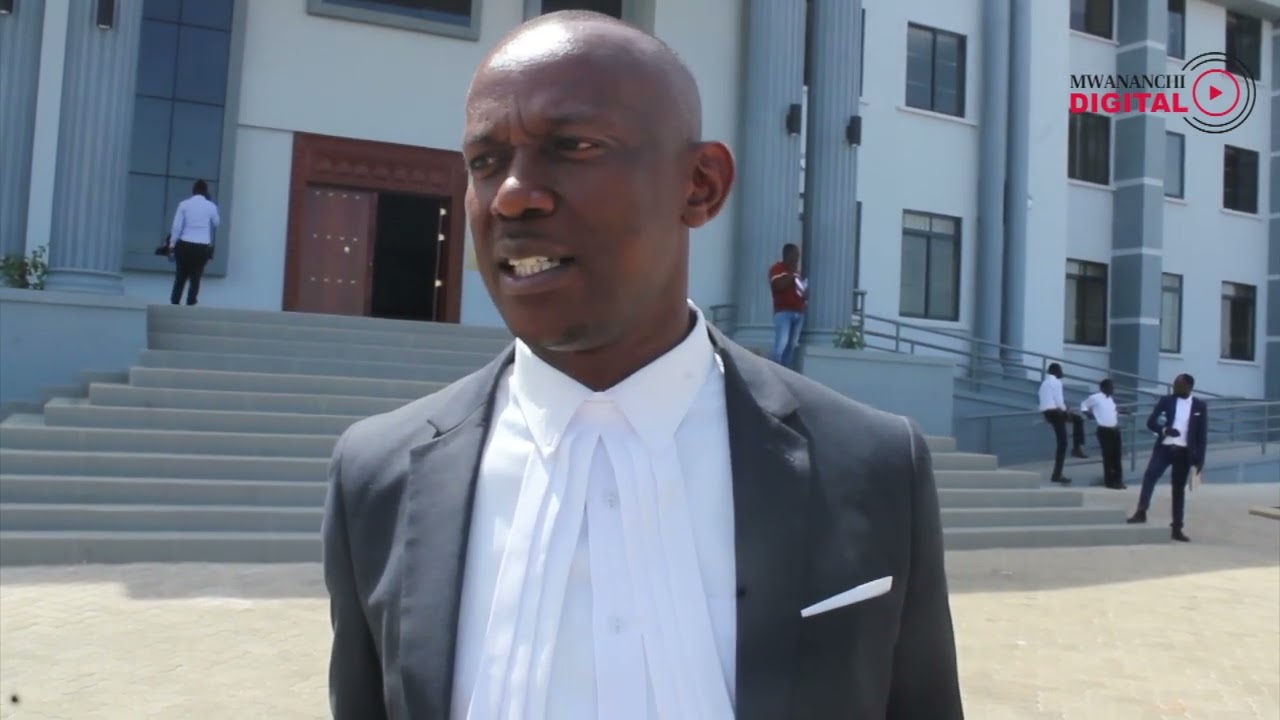 KESI...!! Alichokisema wakili wa 'MFALME ZUMARIDI', baada ya kesi kupigwa kalenda