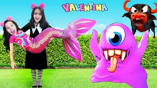 Valentina E Maria Clara Em Uma História Engraçada Da Sereia O Boi Da Cara Preta E O Monstro Do Slime