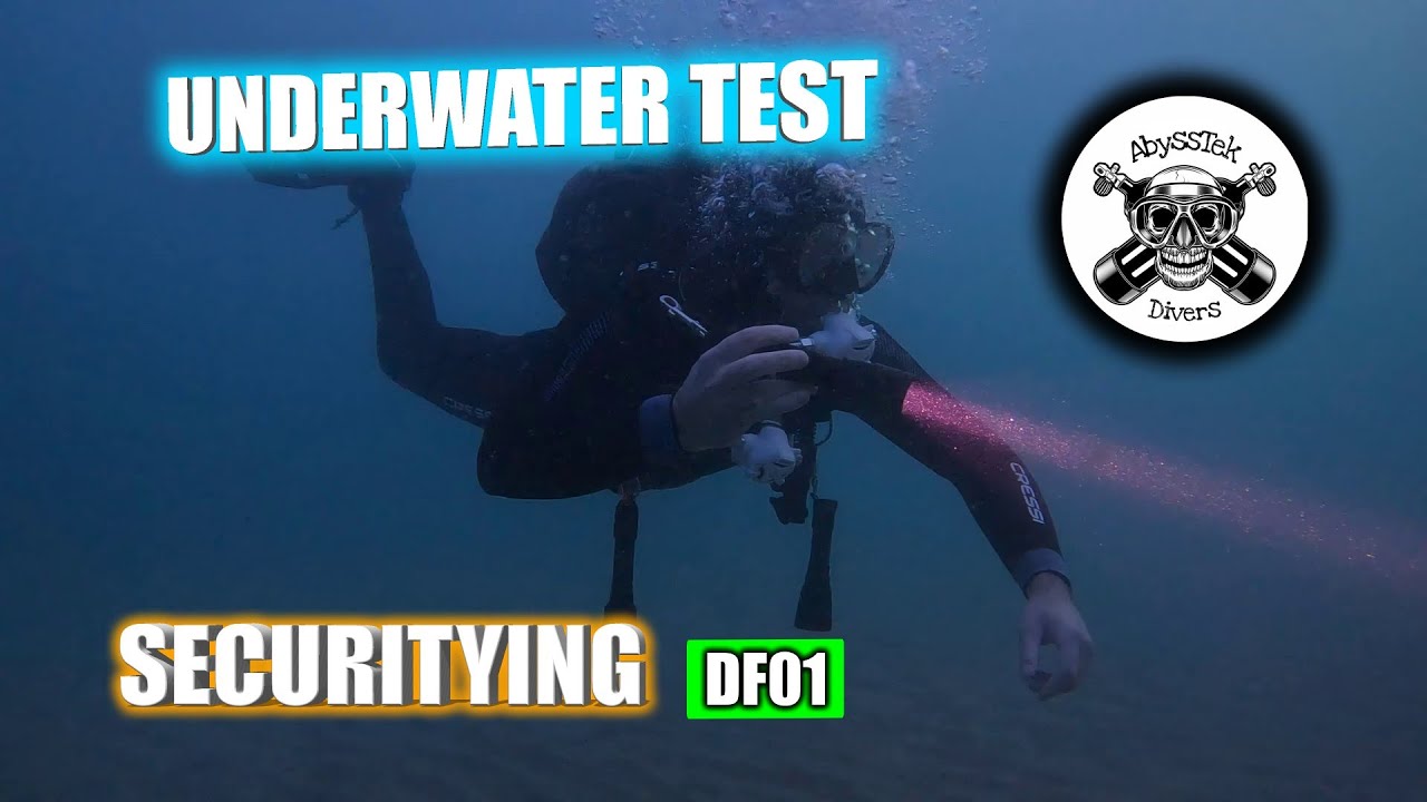 SECURITYING DF01 DIVE LIGHT UNDERWATER TEST