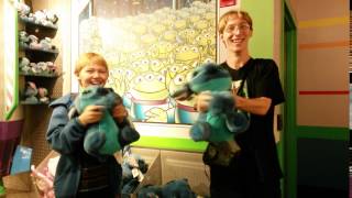 2016 8-25 Disneyland Stitch Fun