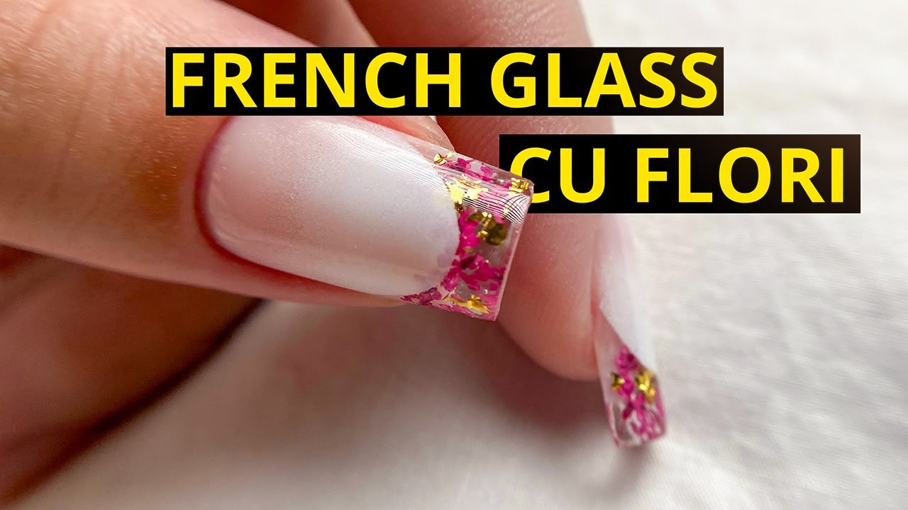 Unghii cu gel -Forma pătrat cu french glass și flori 🌸
