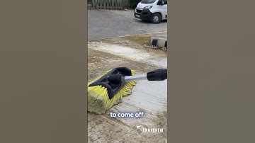 Caravan Cleaner: First Roof Wash This Year