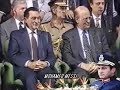 مبارك يغنى نشيد اسلمى يامصر لأول مره مع طلاب كليه الشرطه ١٩٩٢
