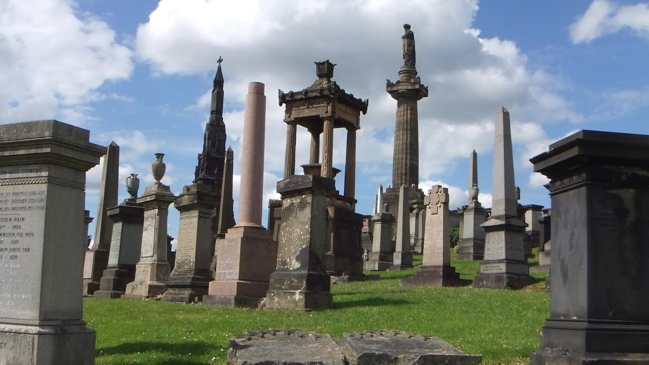 3D GLASGOW, SCOTLAND The Necropolis - Side by Side 3D