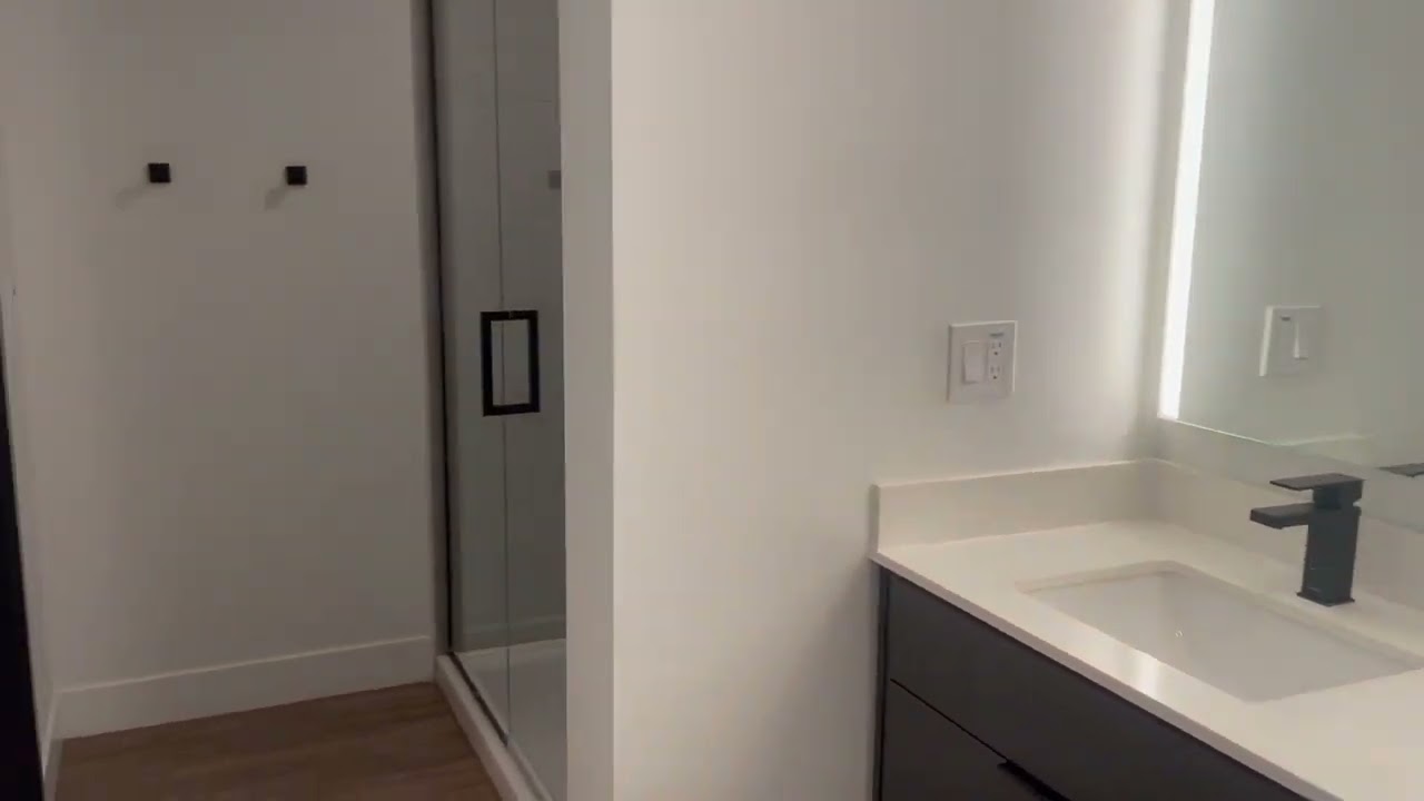 Vitri | A7 floorplan | 980 sq ft