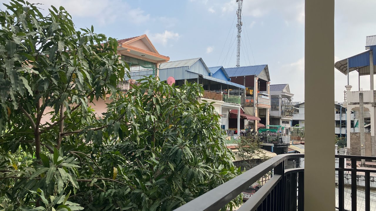 Cambodia Live! Welcome to my Hood- let’s chat! ￼