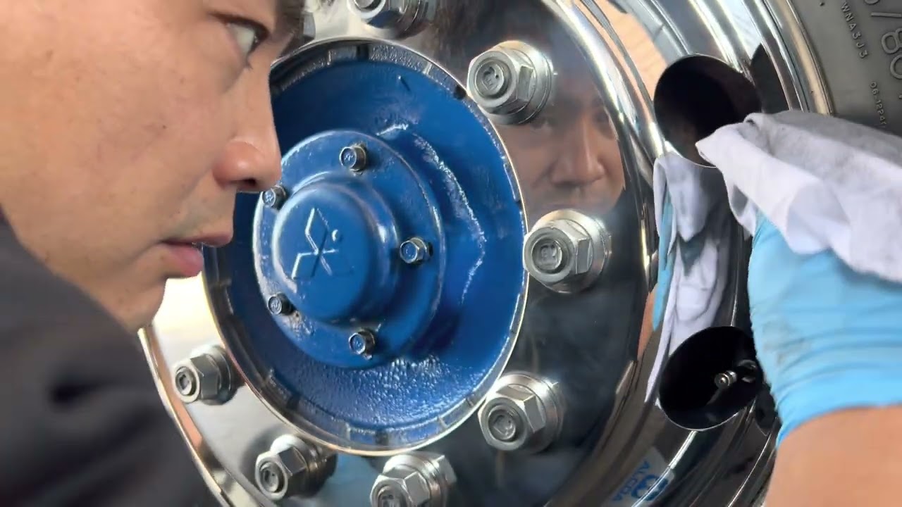 アルミホイール磨き時幻仕上げました後編 - YouTube