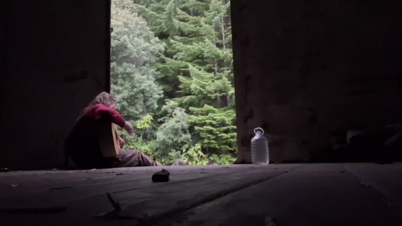 Secret Song, Live Boxcar Session (Little Miss Ridiculous)