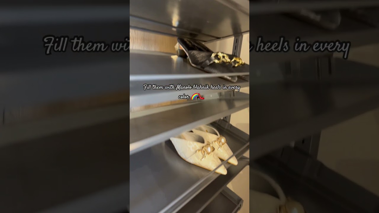 This 🎄I want my dream closet?🧥🪞🤎 