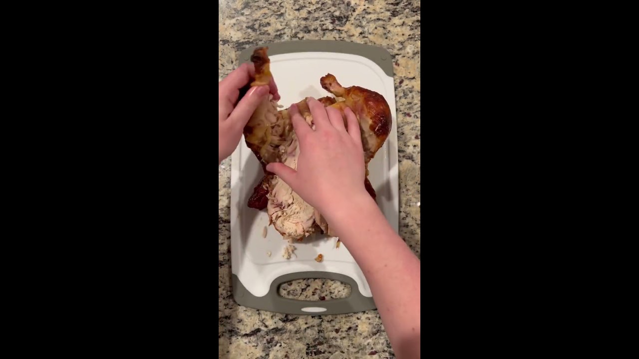 How To Easily Cut And Shred A Costco Rotisserie Chicken 