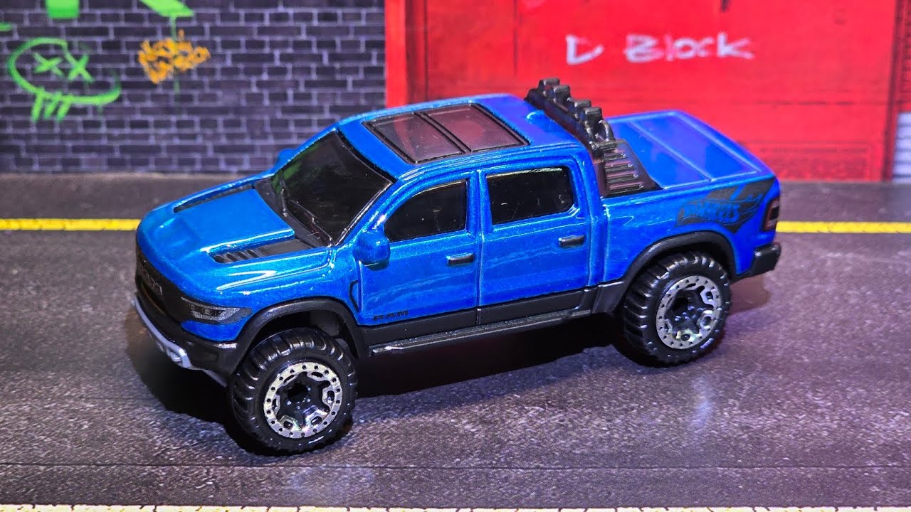 '23 Ram 1500 - Hotwheels - Unboxing.