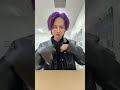 イベントの楽屋で踊る悠希。
