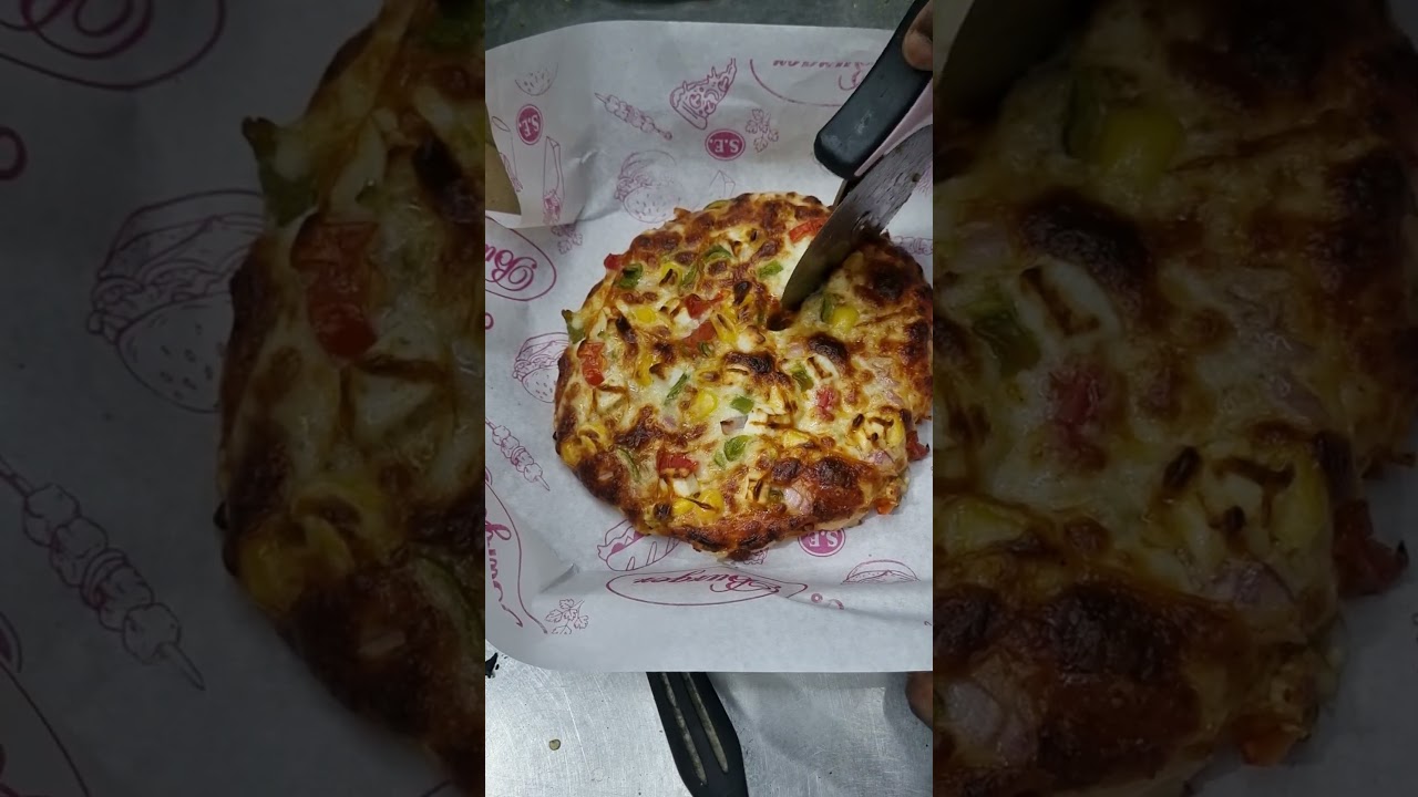 Sirf 109 mein aisa pizza… dil khush ho jayega 😍🍕 #viralreels #foodreels #explorepage #pizzalover