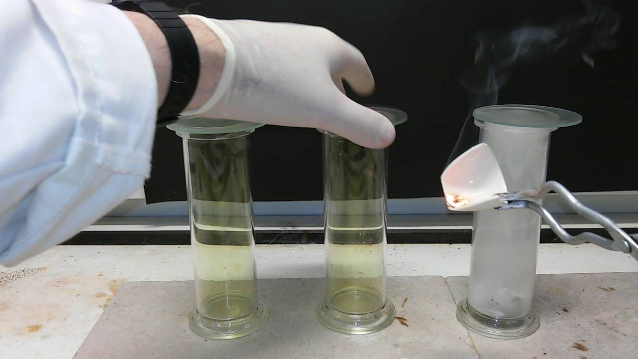 Burning lithium, sodium and potassium in chlorine gas experiment 2
