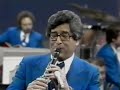 Henry Cuesta on clarinet with Stardust (1978)