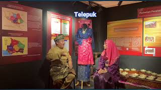 BUSANA TRADISIONAL IBU SOKO BUSANA TRADISIONAL IBU SOKO