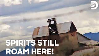 Something Evil Is Waiting in Vulture City! | Ghost Adventures S3 E1 | Discovery Channel India