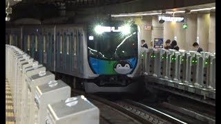 平成最後の平日夜の新富町駅を通過していく有楽町線内の西武S-TRAIN40000系