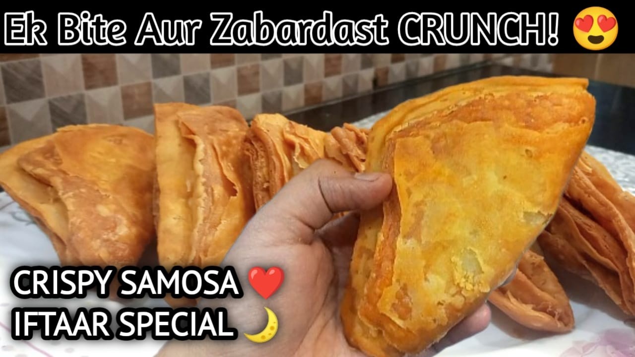Crispy & Flaky Aloo Samosa Recipe | Perfect Ramadan Iftar Recipe 🖤🌙
