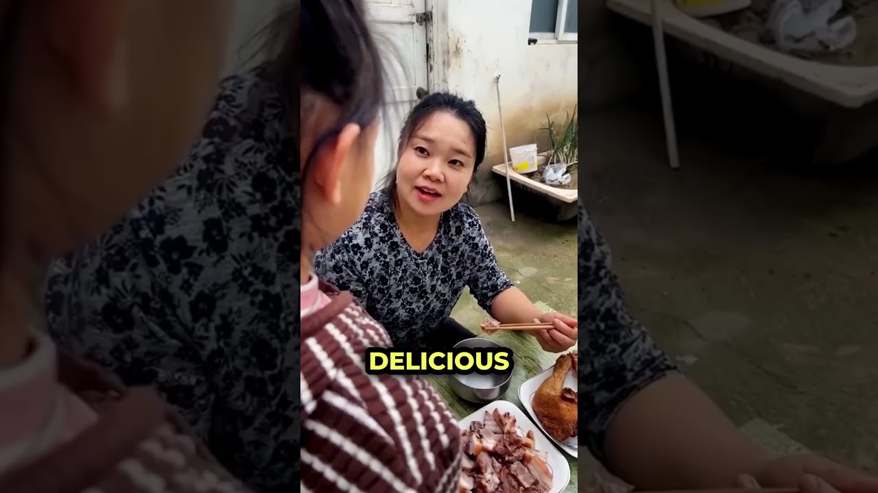 Kind Girl Helped Her Grandma 