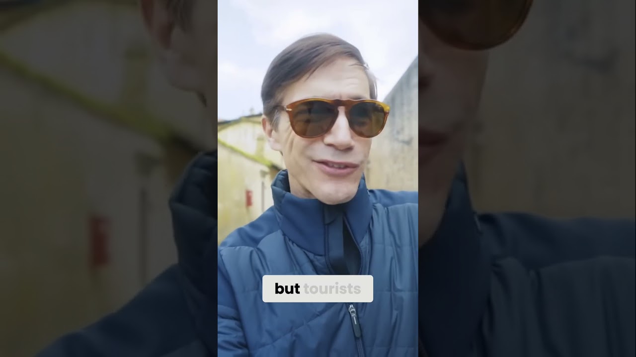 Italian Restaurant Etiquette: Avoid These Tourist Mistakes!