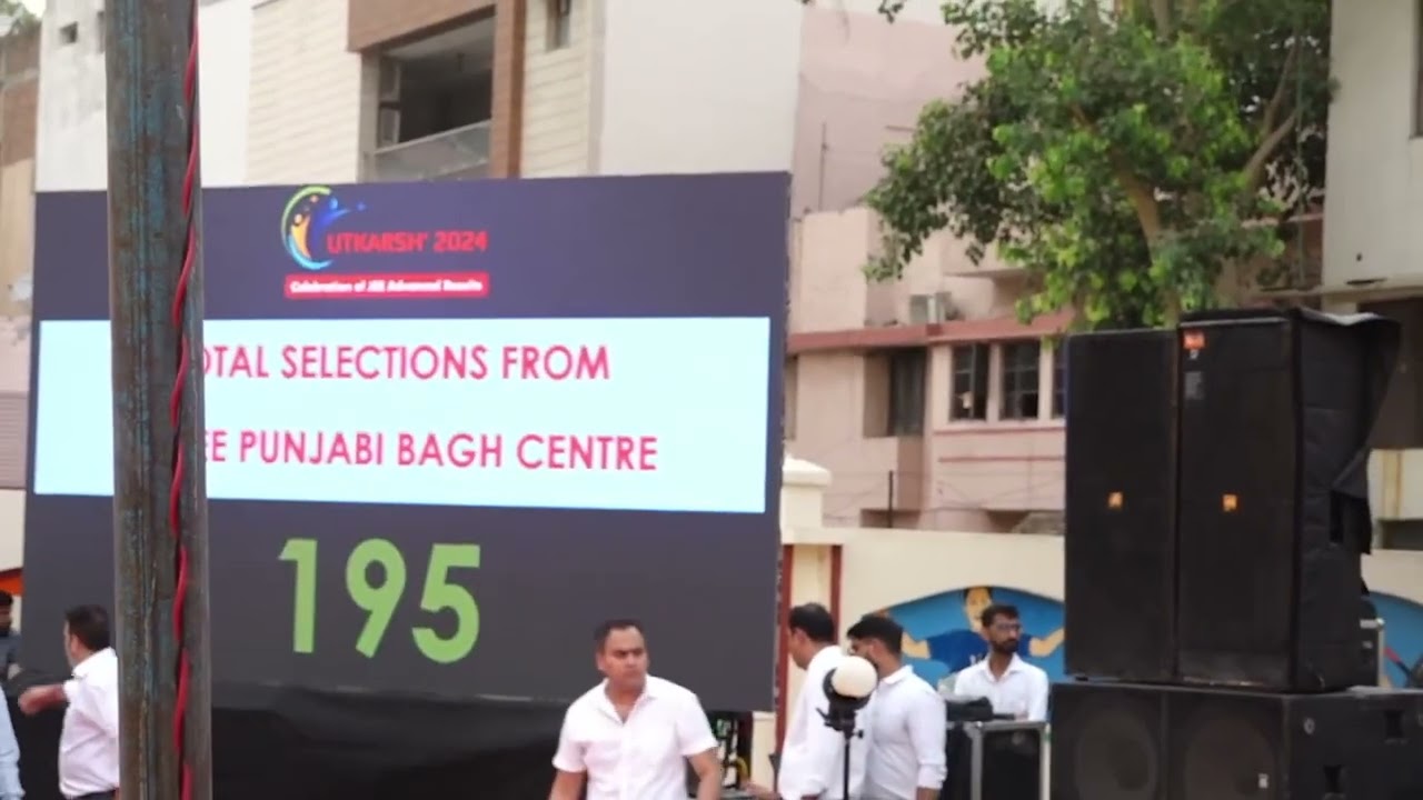 UTKARSH 2024: Celebrating JEE Advanced Results at FIITJEE Punjabi Bagh Centre