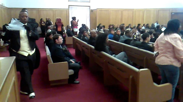 Crowning Ceremony for the Family of Arin Thomas