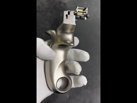 Ná Titanium -