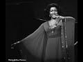 Capture de la vidéo Grace Bumbry: Wagner, Verdi, Cilea, Massenet, Berlioz, Bizet, Liszt, Schubert, Brahms, Strauss, Etc.